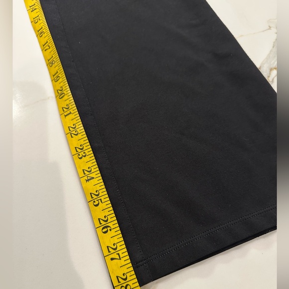 Women’s Betabrand Medium Petite dress pants - Picture 4 of 4